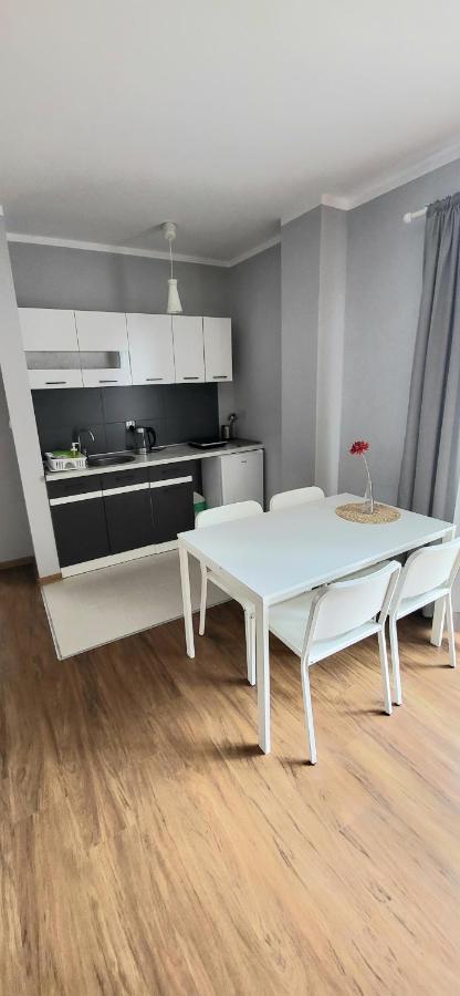 Emada- Pokoje Goscinne I Studia Ostrowo  Exterior foto